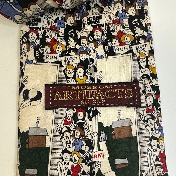 Museum Artifacts Silk Sports Team Themed Tie - Picture 2 of 6